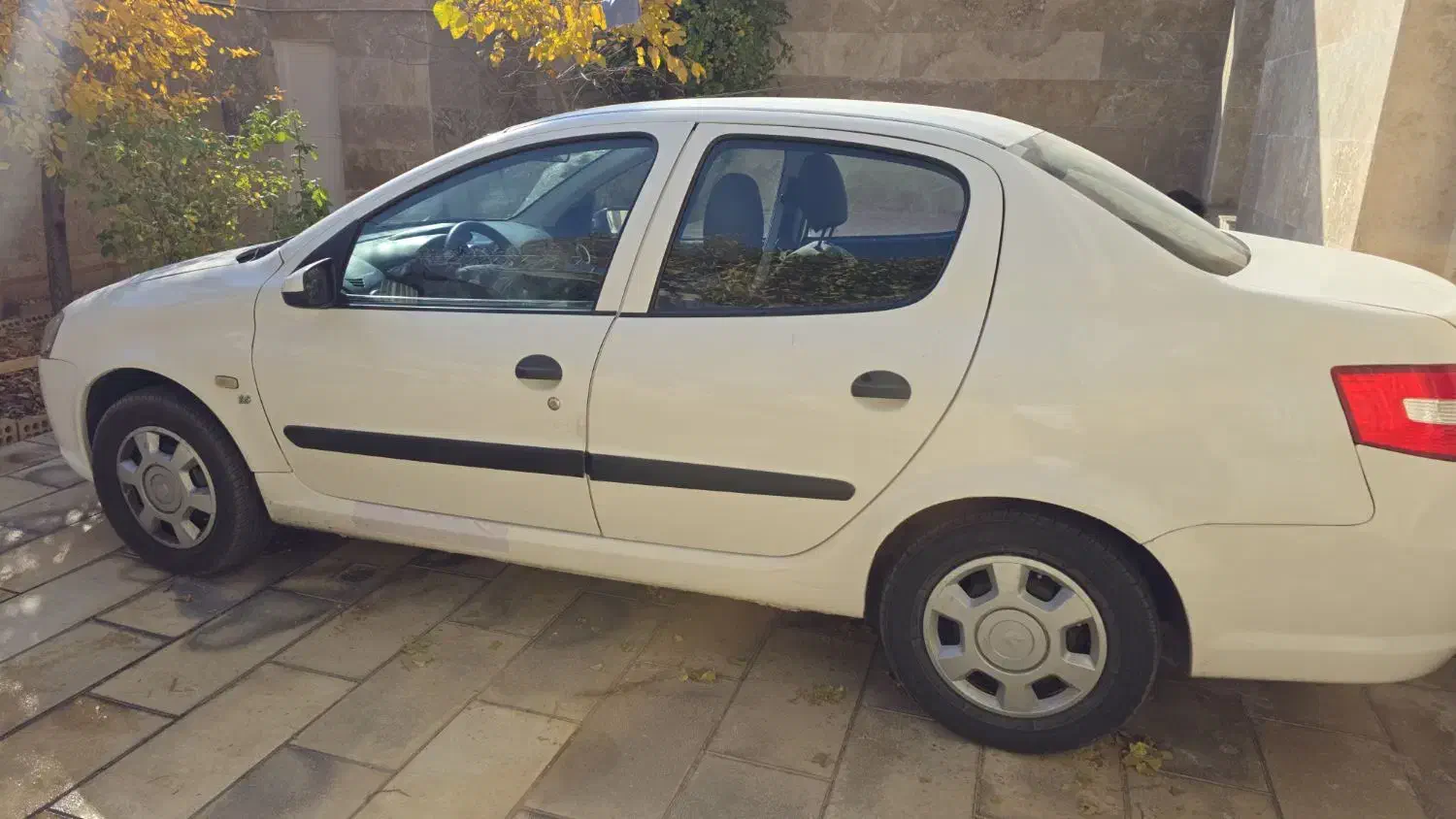 رانا سفید ۹۸|خودرو سواری و وانت|گلبهار, شهر جدید گلبهار|دیوار