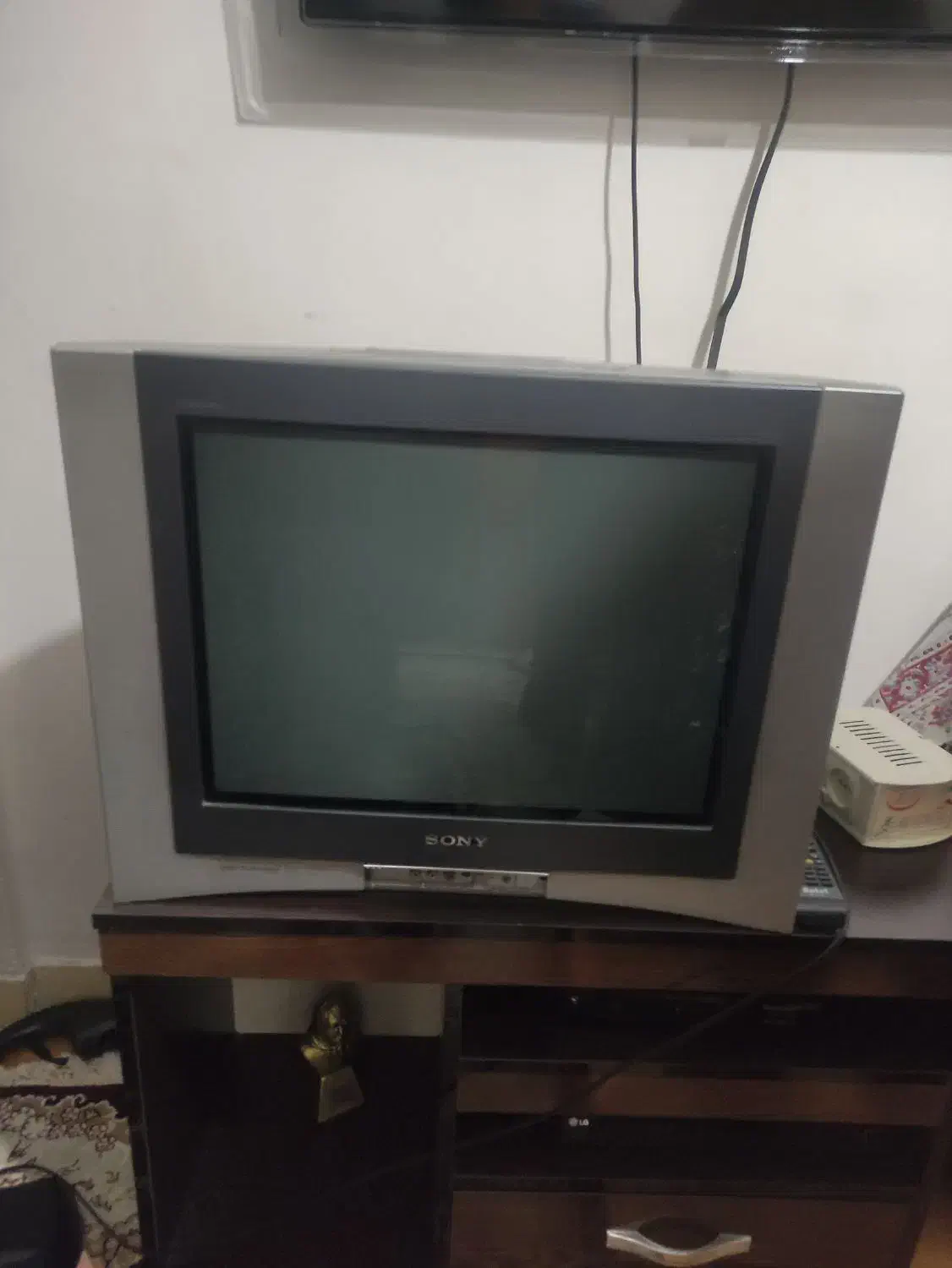 تلویزیون و جارو برقی|جاروبرقی، جارو شارژی، بخارشو|رشت, حومه رشت|دیوار