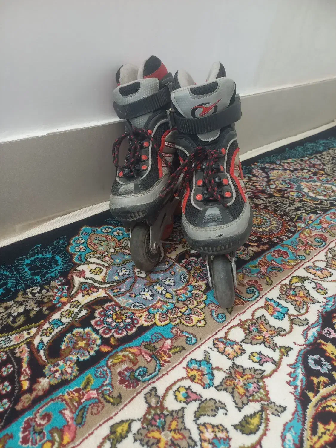 اسکیت|دوچرخه، اسکیت، اسکوتر|آشخانه, |دیوار