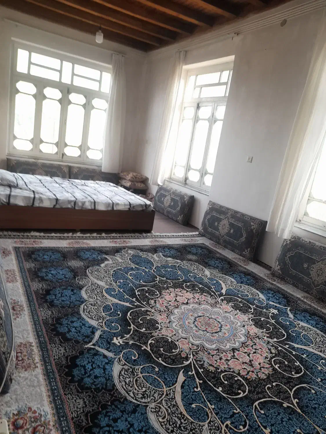 ویلای جنگلی آرامش|اجارهٔ کوتاهمدت ویلا و باغ|زیرآب, |دیوار