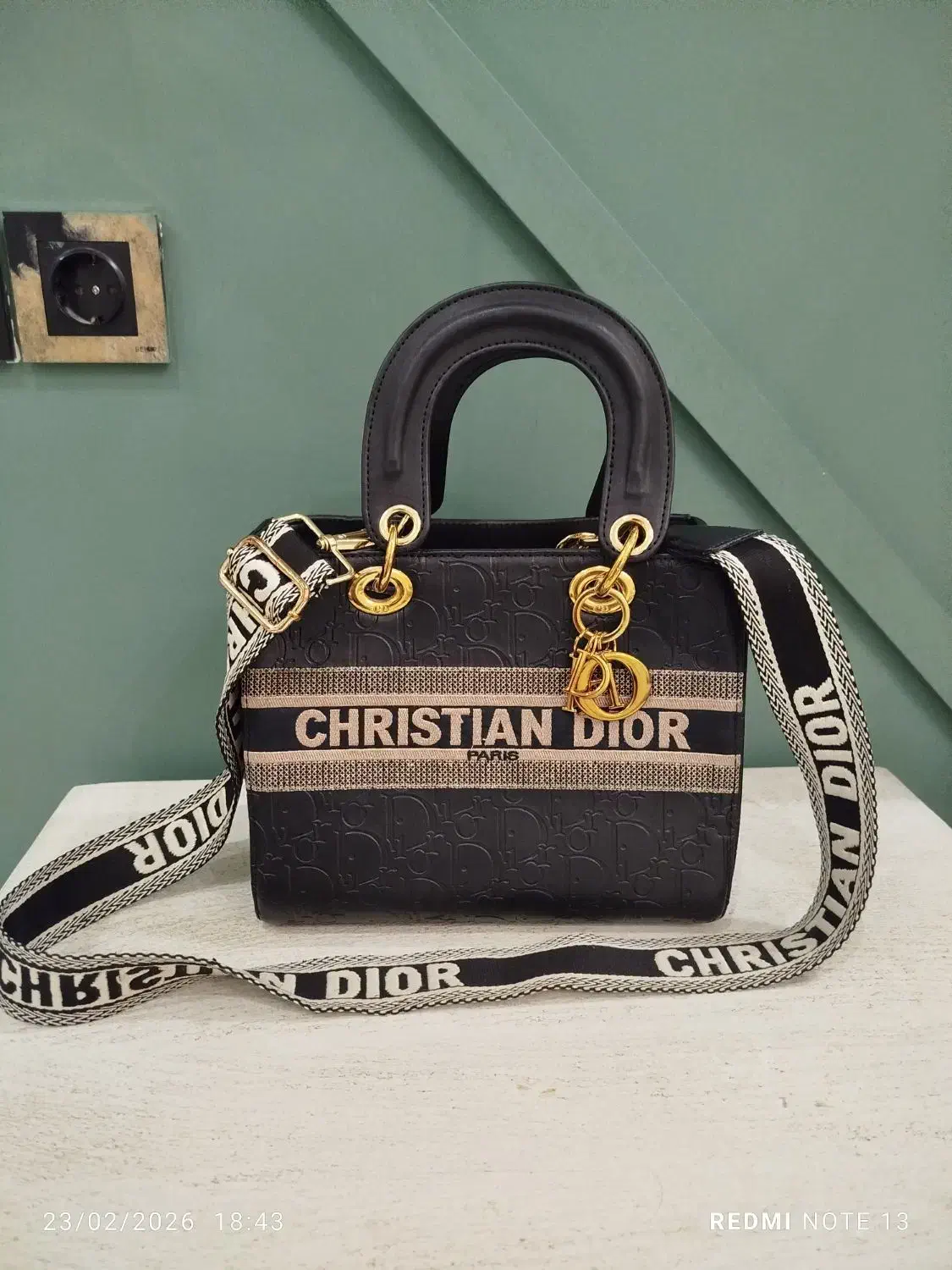 کیف|کیف، کفش، کمربند|مشهد, هفت تیر (آب و برق)|دیوار