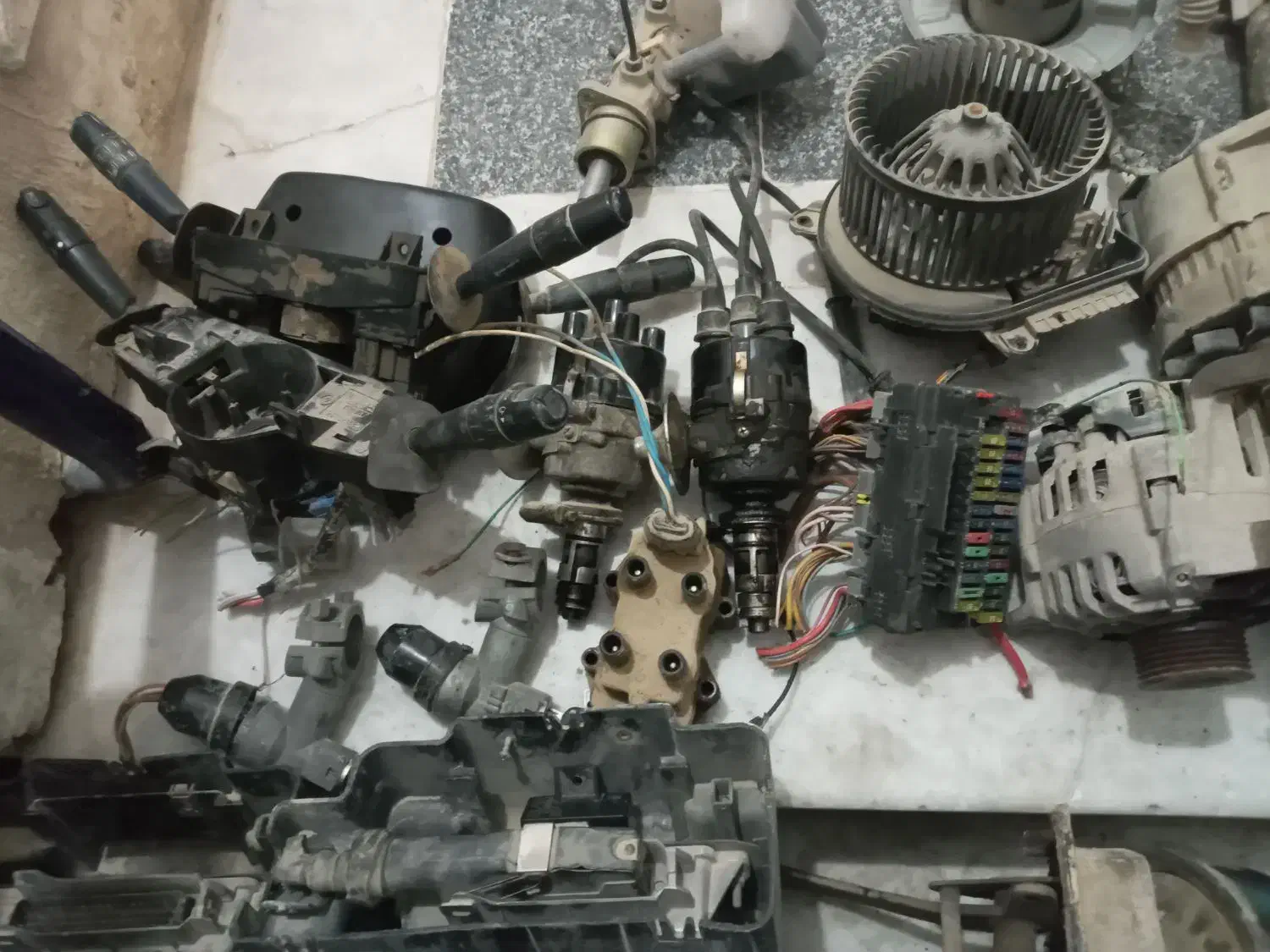 فروش لوازم ماشین|قطعات یدکی و لوازم جانبی|سراوان, |دیوار