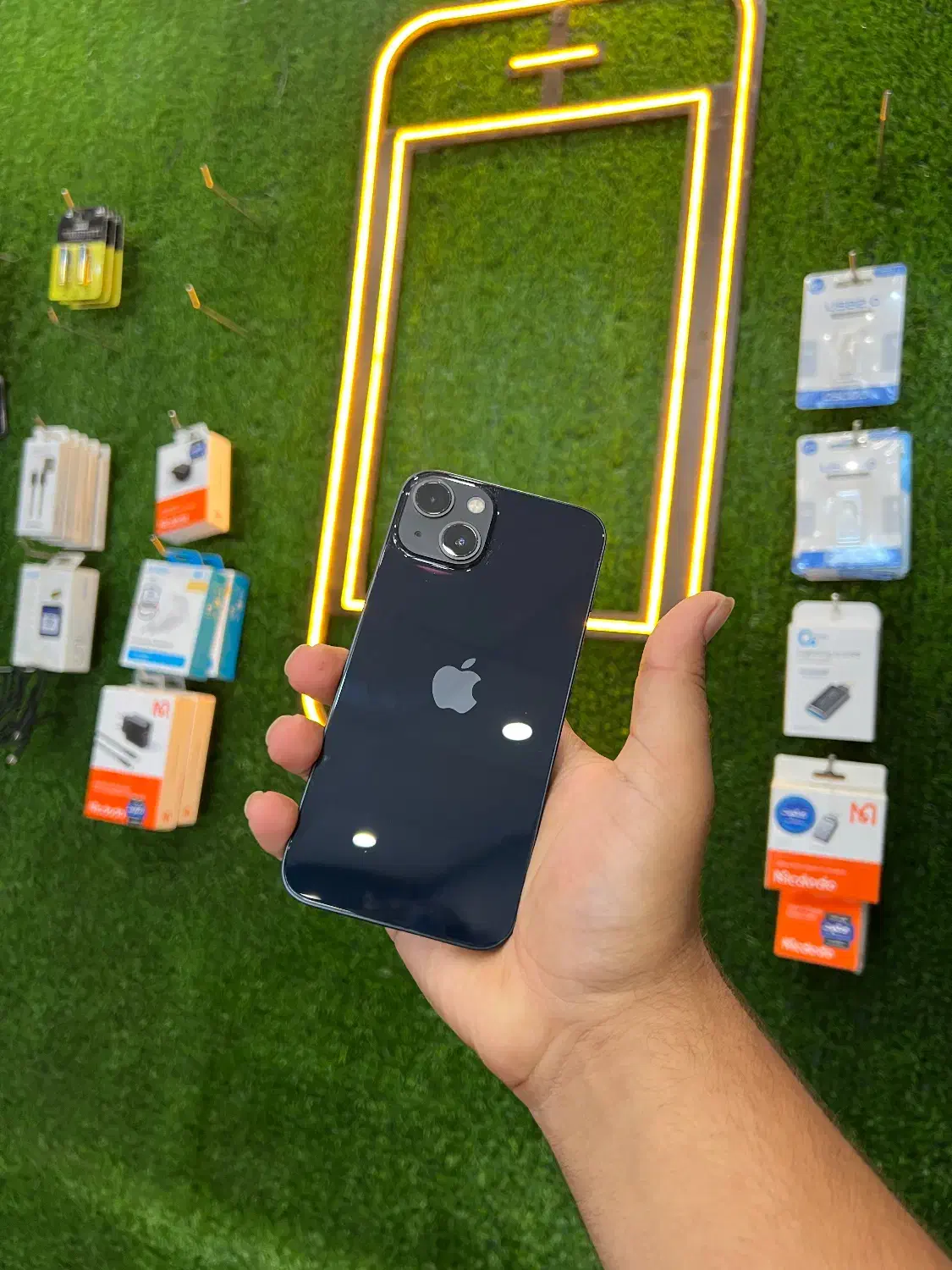 ایفون سیزده نرمال|موبایل|سبزوار, ولیعصر (نجار آباد)|دیوار