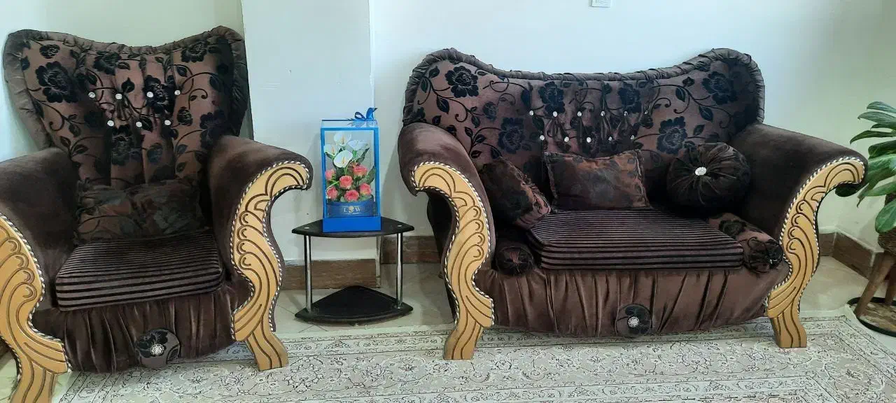 مبلمان ۷نفره و میزناهارخوری ۴نفره|مبلمان خانگی و میز عسلی|اشتهارد, |دیوار