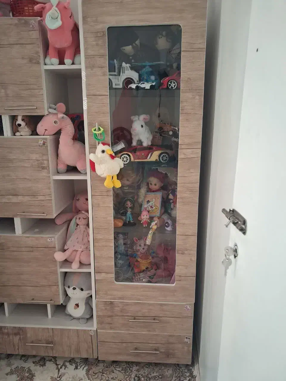 تخت|تخت و صندلی بچه|تهران, وردآورد|دیوار