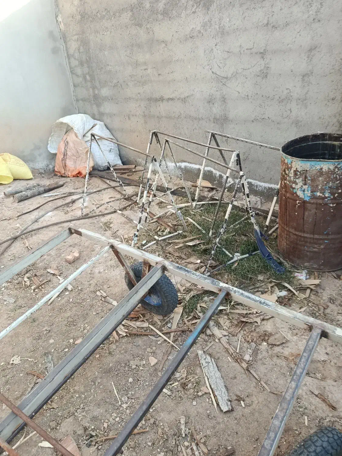 درزکن دورکن|ماشینآلات صنعتی|اهر, |دیوار