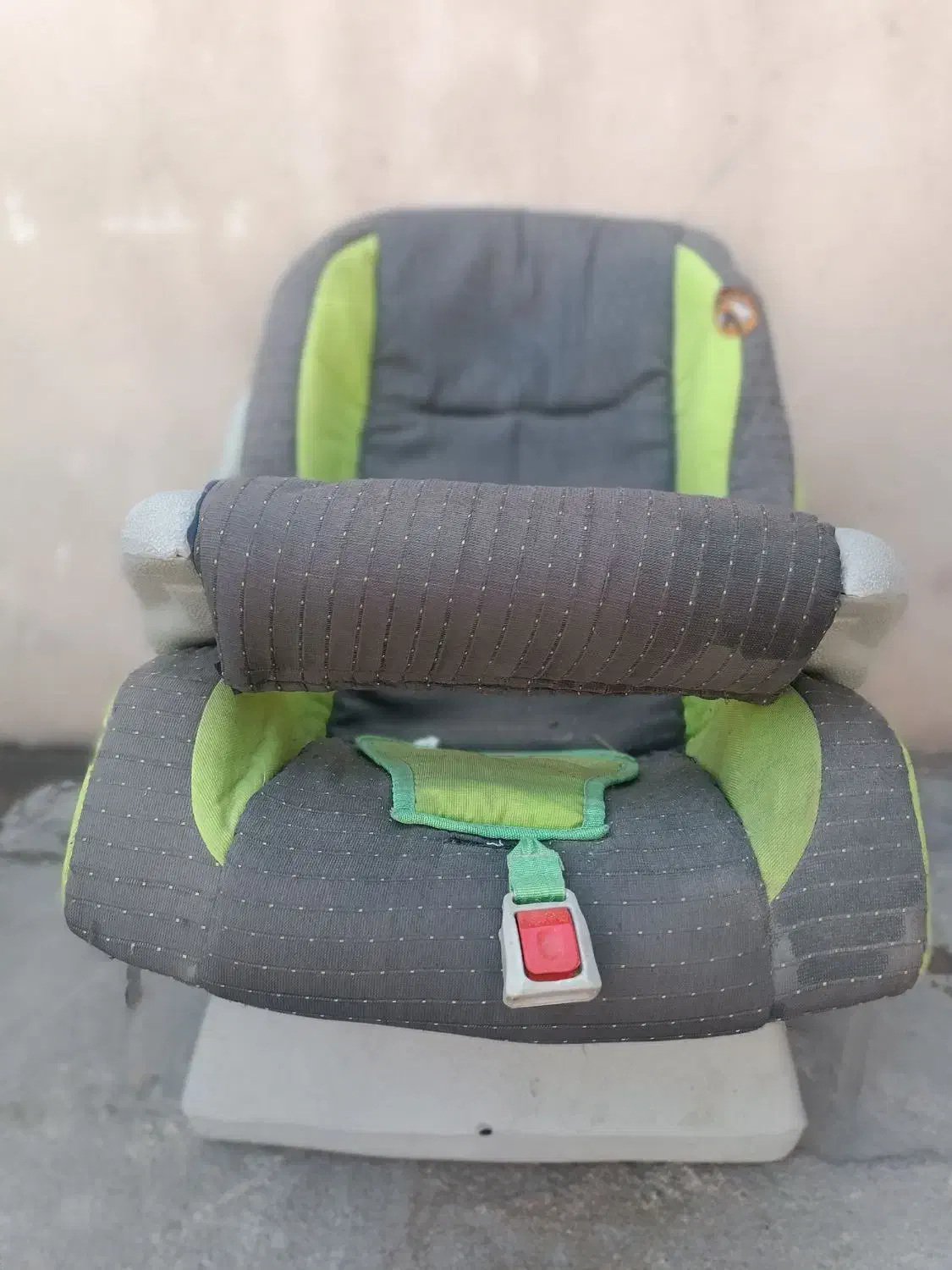 صندلی ماشین کودک|تخت و صندلی بچه|شیراز, گلشن|دیوار