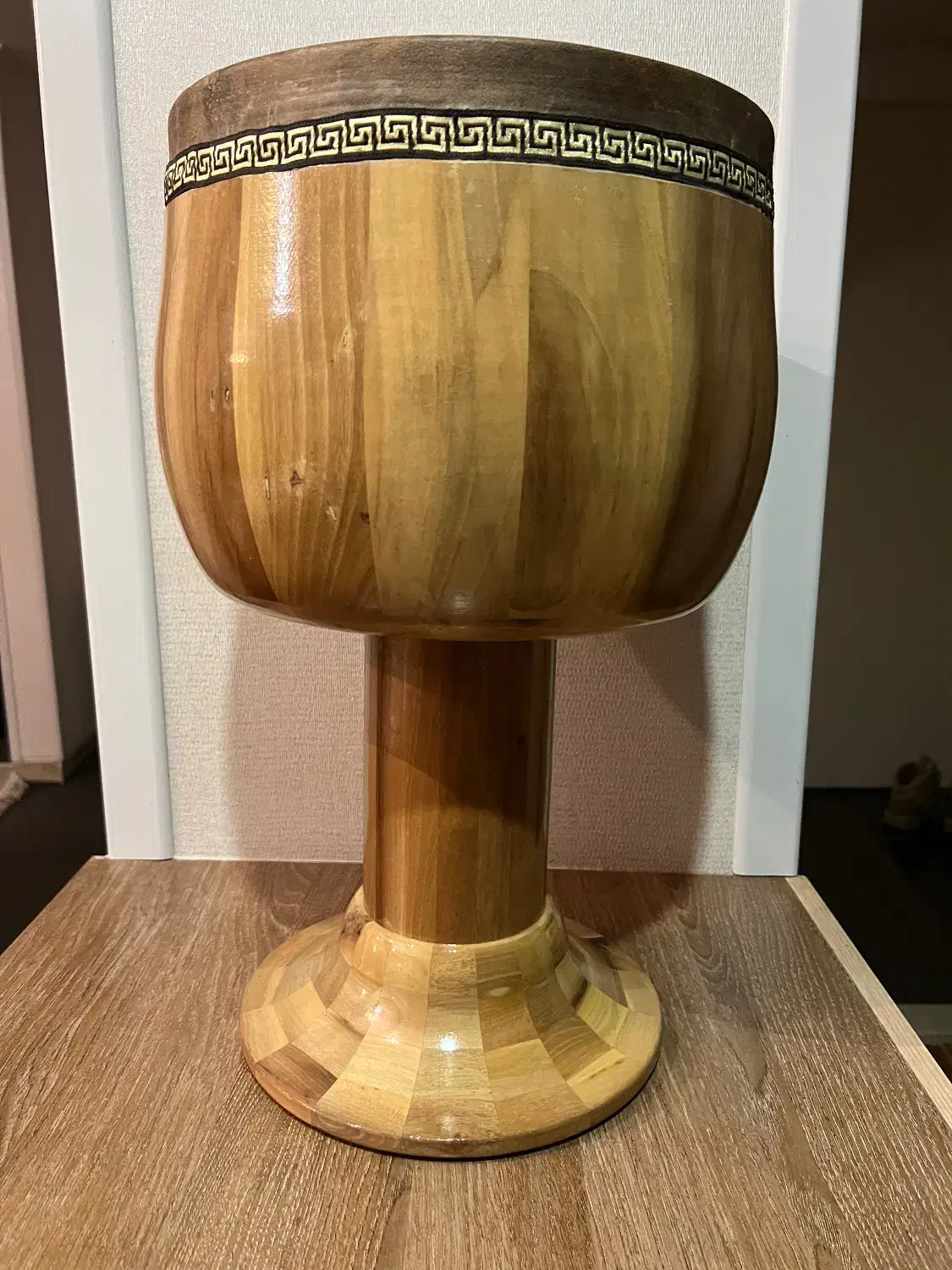 تمبک|سازهای سنتی|اصفهان, بهارستان|دیوار