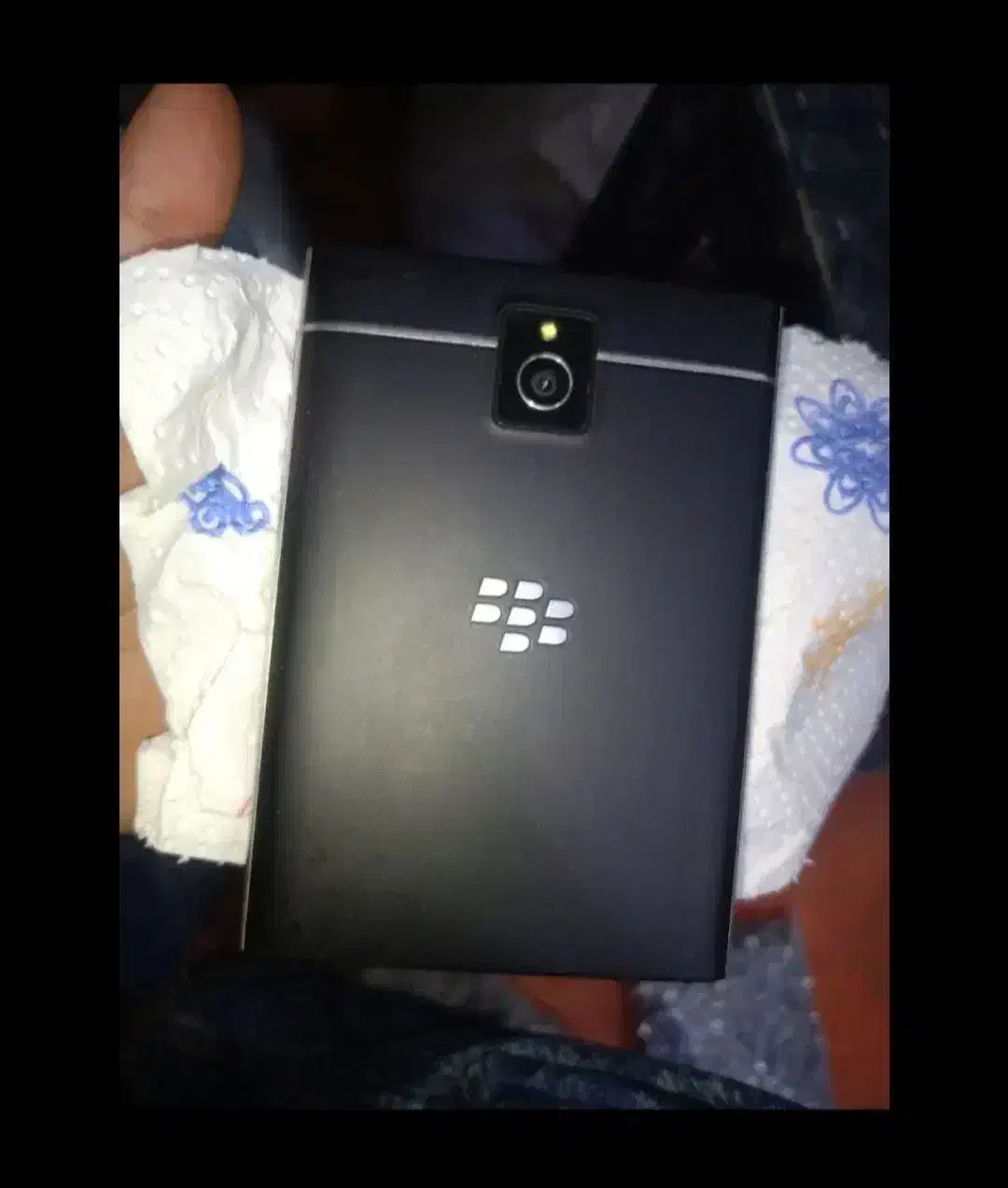black berry passport|موبایل|تهران, اکباتان|دیوار