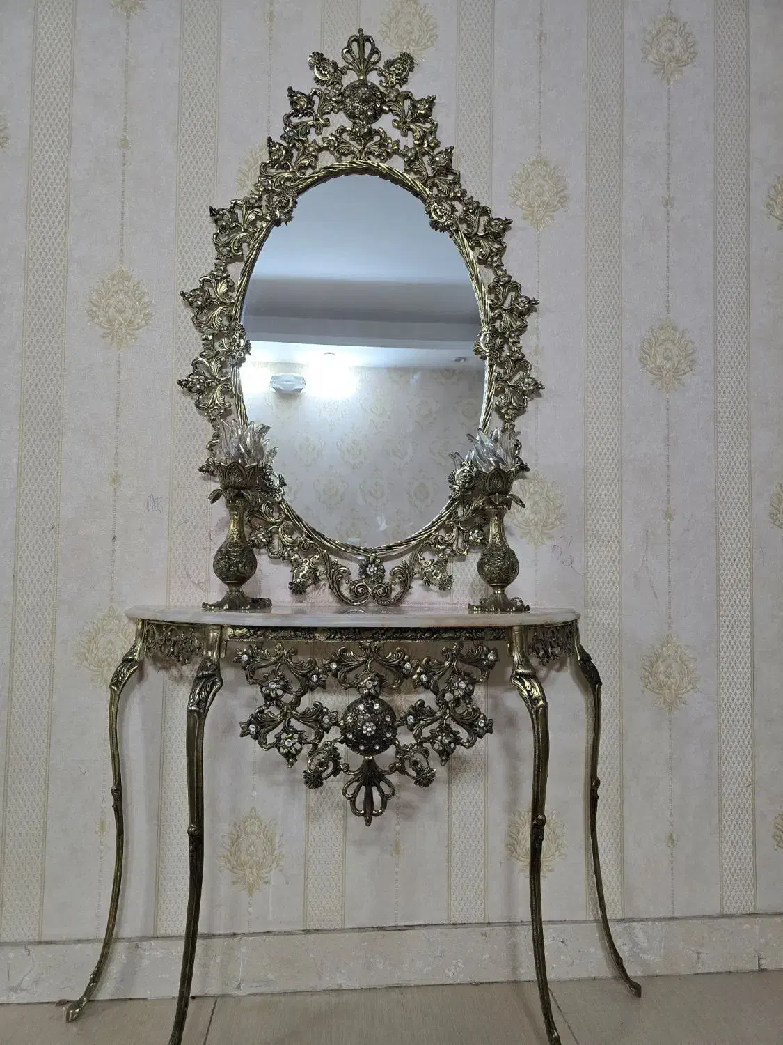 آیینه شمعدان|آینه|باقرشهر, |دیوار