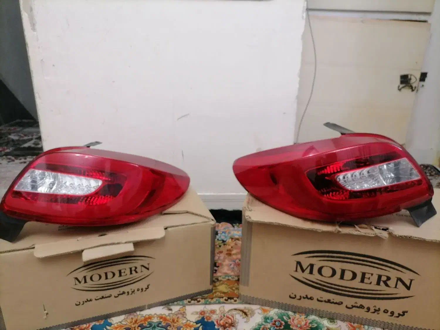 چراغ ۲۰۷ سالم یک ماه کار کرده|قطعات یدکی و لوازم جانبی|تهران, خلیج فارس|دیوار