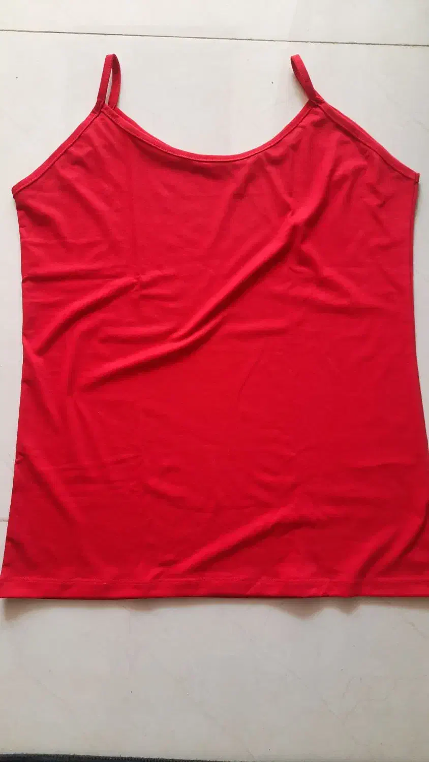 لباس زنانه|لباس|ری, شهادت|دیوار