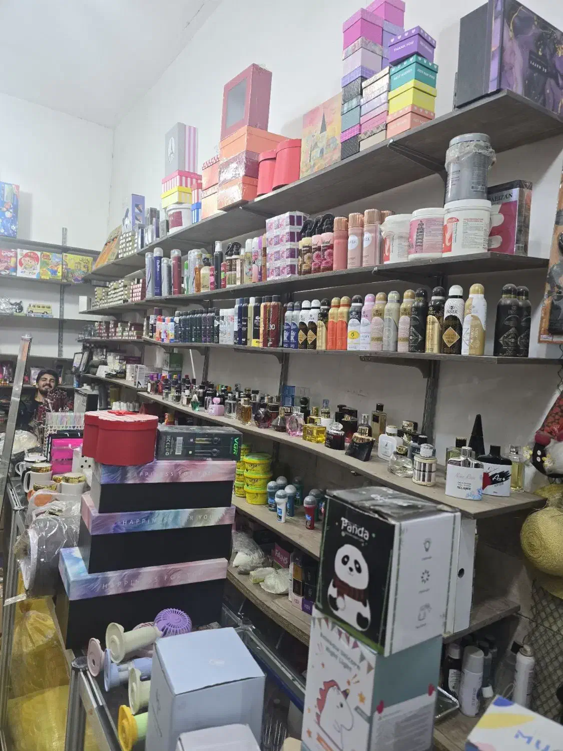 ویترین طبقاتی|فروشگاه و مغازه|قرچک, شهرک الحدید|دیوار