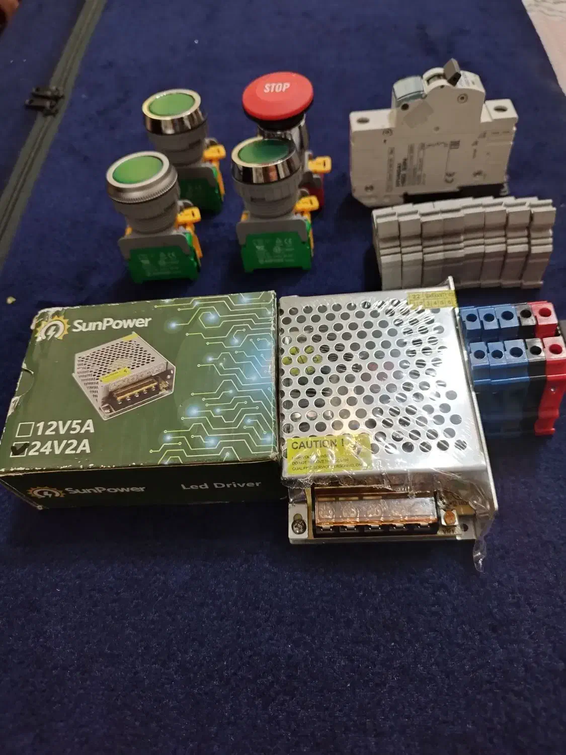 پاور سویچینگ|قطعات و لوازم جانبی رایانه|قدس, شهر‌قدس|دیوار