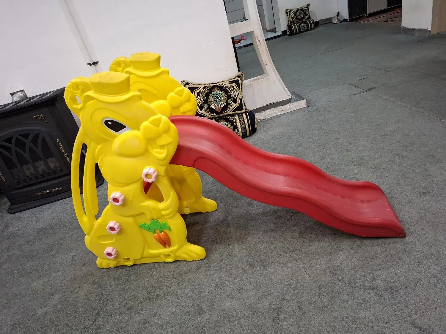 سرسره سه پله|اسباببازی بچه|دوگنبدان, |دیوار