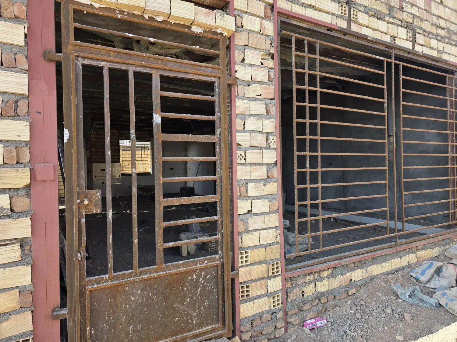 منزل ویلایی شمالی شهرک اندیشه حاشیه خیابان اصلی|فروش خانه و ویلا|سربیشه, |دیوار