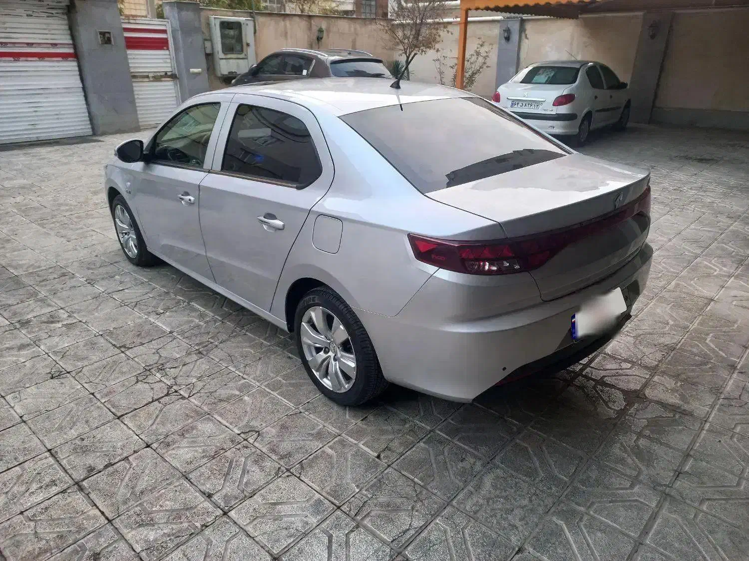 تارا اتوماتیک بدون نقطه مشابه صفر گارانتی فعال|خودرو سواری و وانت|مشهد, الهیه|دیوار