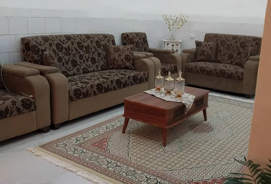 مبل و جلو مبلی وعسلی درحد|مبلمان خانگی و میز عسلی|قشلاق دشت, |دیوار