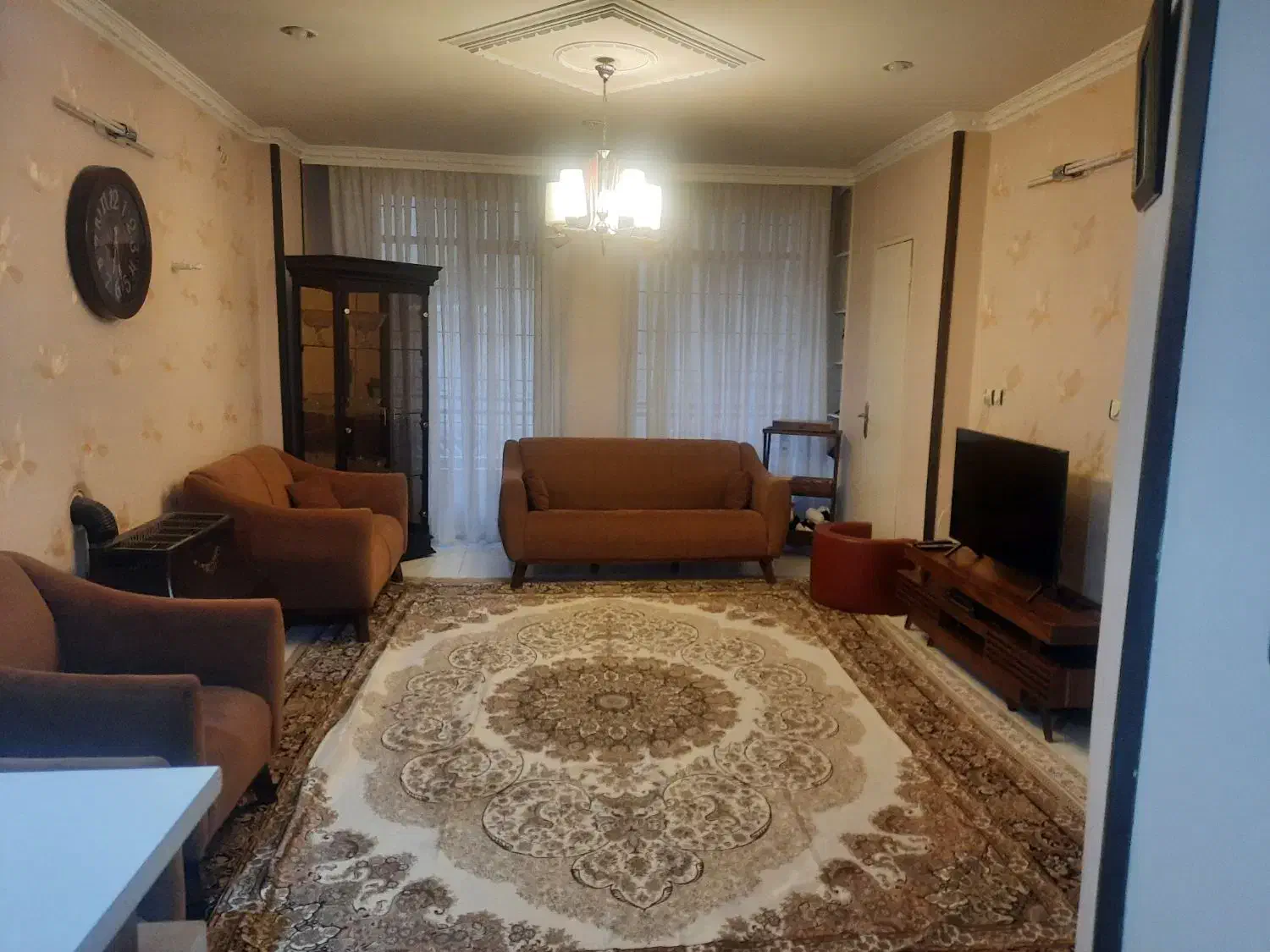 سوییت ۵دقیقه تا پل خواجو سی سه پل|اجارهٔ کوتاهمدت آپارتمان و سوئیت|اصفهان, سعادتآباد|دیوار