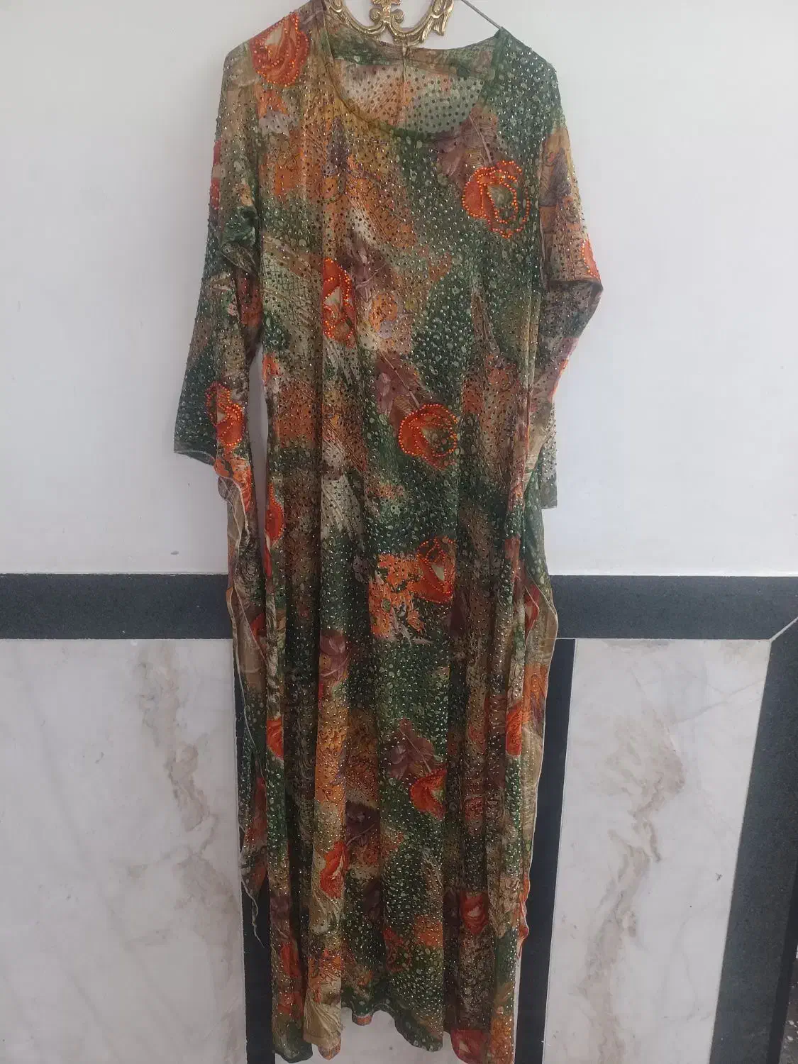 پیراهن مجلسی|لباس|بیلوار, |دیوار