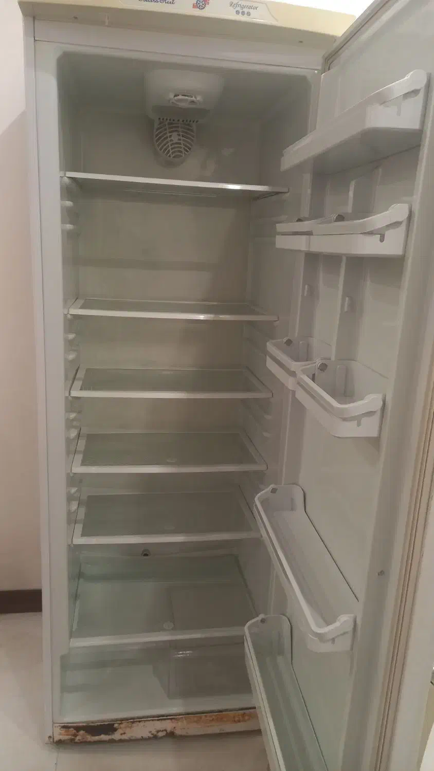 فروش یه یخچال الکترو استیل  و یه گاز پنج شعله|یخچال و فریزر|گرگان, |دیوار