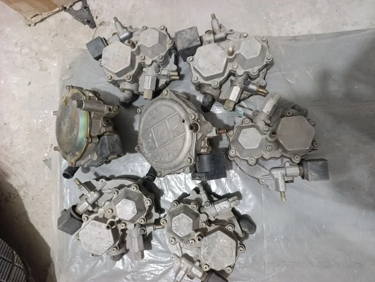 رگلاتور سی آن جی|قطعات یدکی و لوازم جانبی|شراء, |دیوار