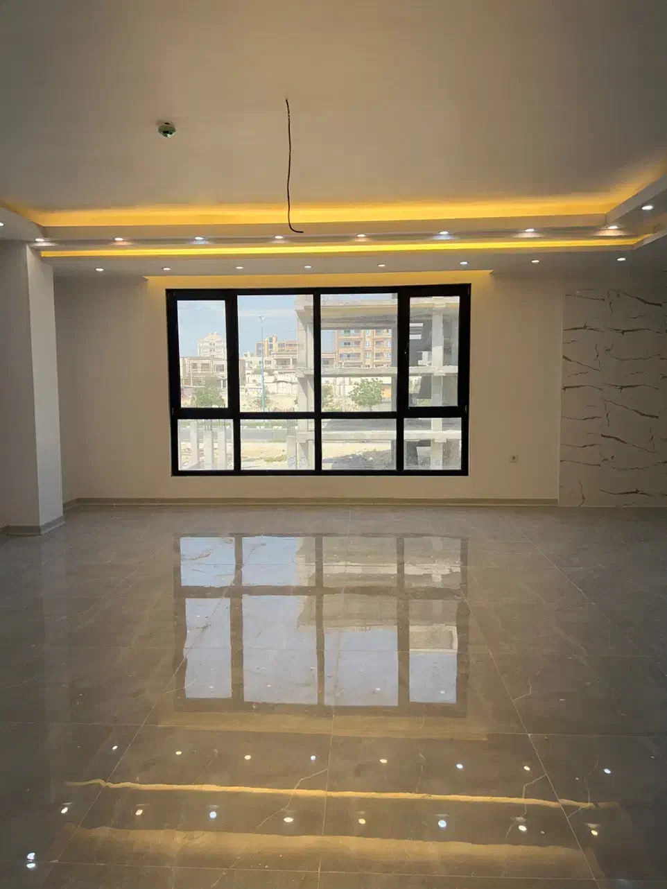 آپارتمان نوساز ۱۰۰ متری شخصی ساز در گلستان|فروش آپارتمان|قشم, |دیوار