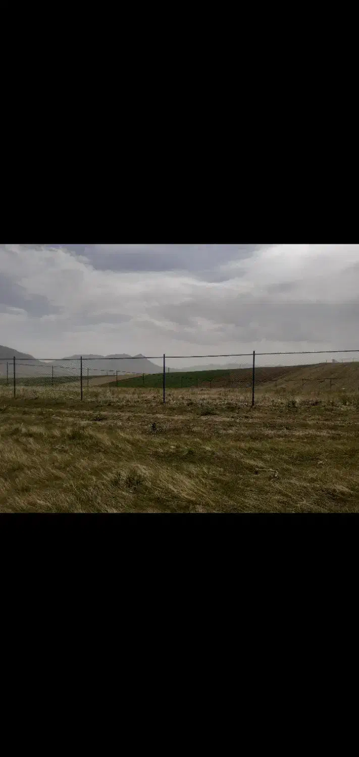 زمین فنس کشی ۷۰۰ متر مربع در چشمه پهن|فروش زمین و ملک کلنگی|اراک, |دیوار