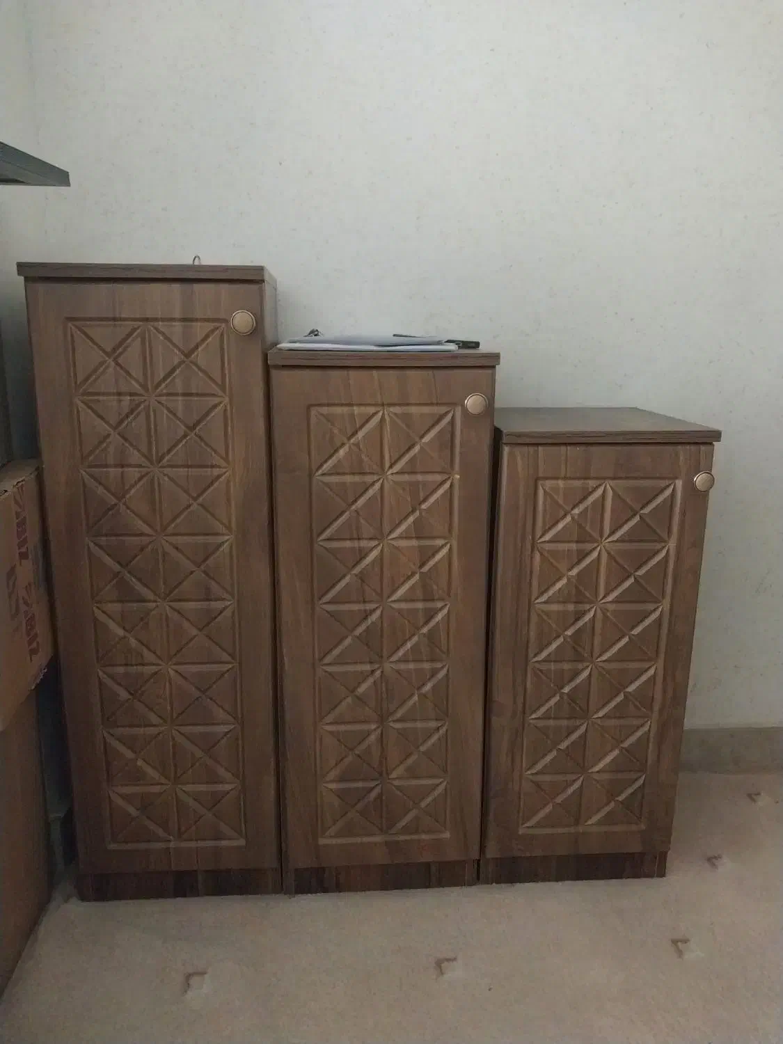 جاکفشی|جاکفشی، کمد، دراور|ایلام, |دیوار