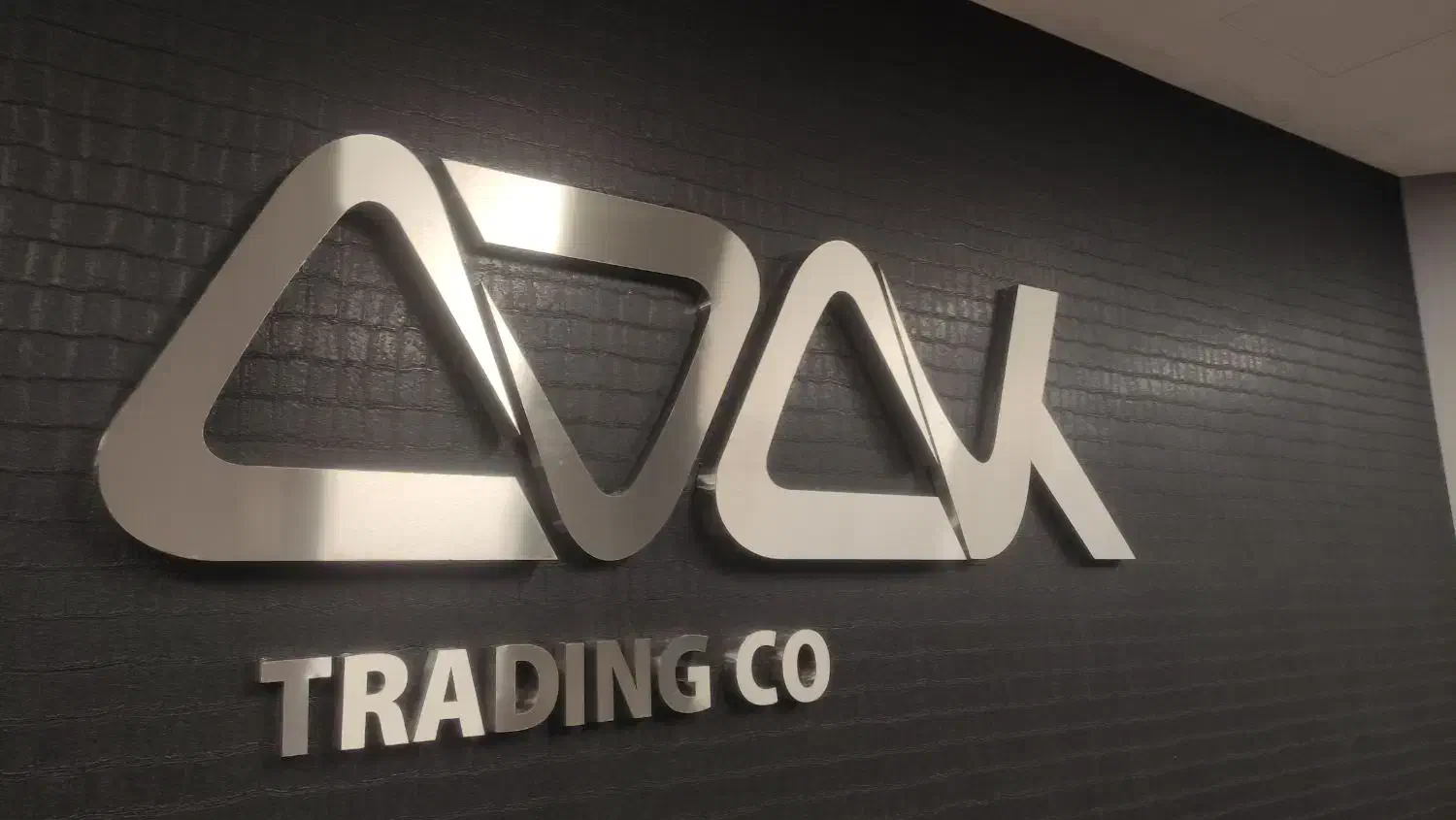 تابلو سازی تابلو سردرب نئون چنلیوم ال ای دی همکاری|فروشگاه و مغازه|تهران, پامنار|دیوار