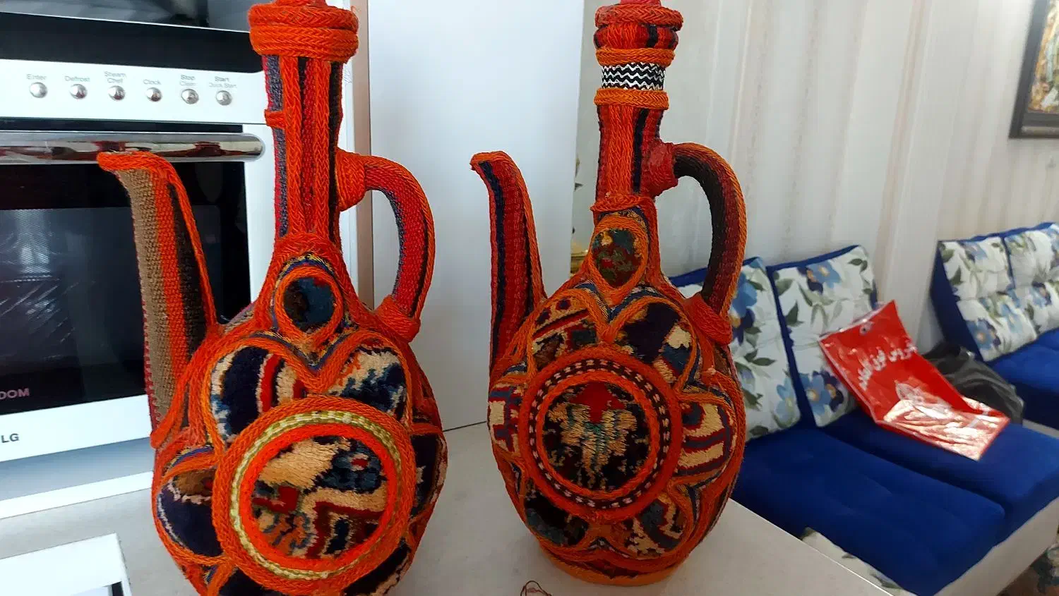 گلاب پاش یا پارچ سنتی گلیمی فرشی|صنایع دستی و سایر لوازم تزئینی|تهران, آذربایجان|دیوار