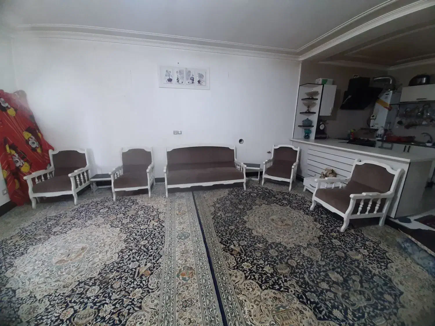 مبل هفت نفره|مبلمان خانگی و میز عسلی|شیراز, کوشک میدان|دیوار