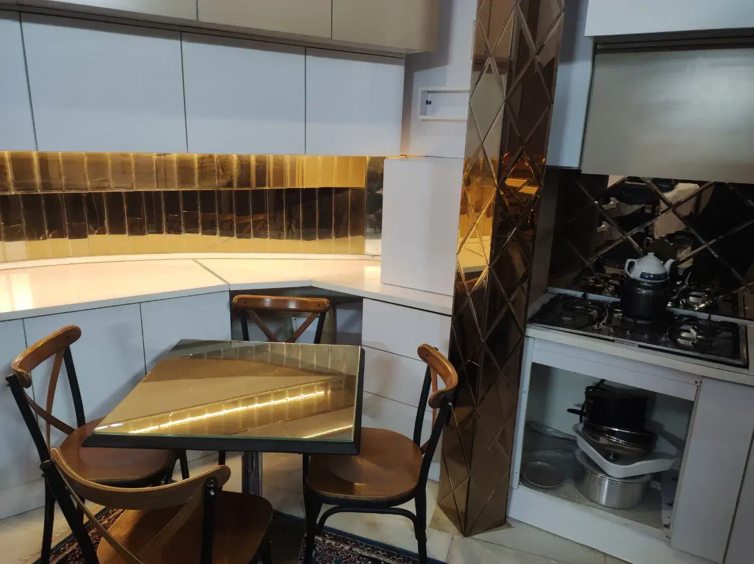 سوییت /مسافر خانه/هتل/آپارتمان/مهمانپذیراجاره روزی|اجارهٔ کوتاهمدت آپارتمان و سوئیت|قم, عمار یاسر|دیوار