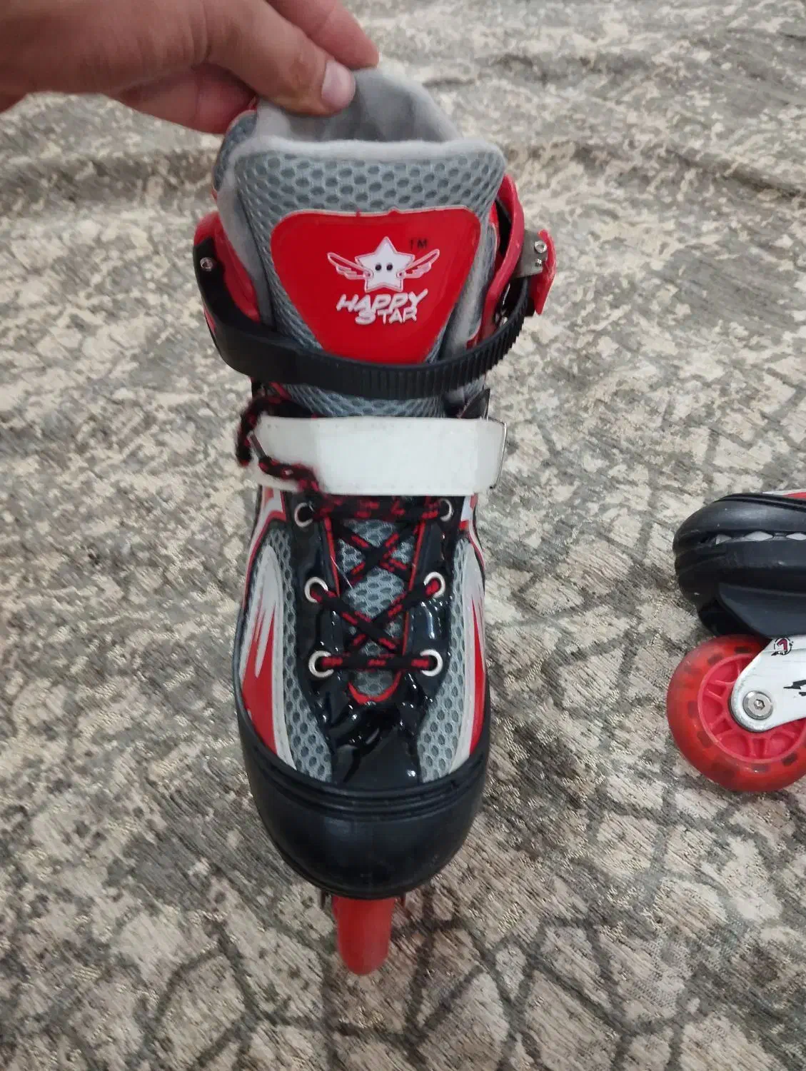 اسکیت نو  سایز ۳۸ تا ۴۴|دوچرخه، اسکیت، اسکوتر|خرم‌آباد, |دیوار