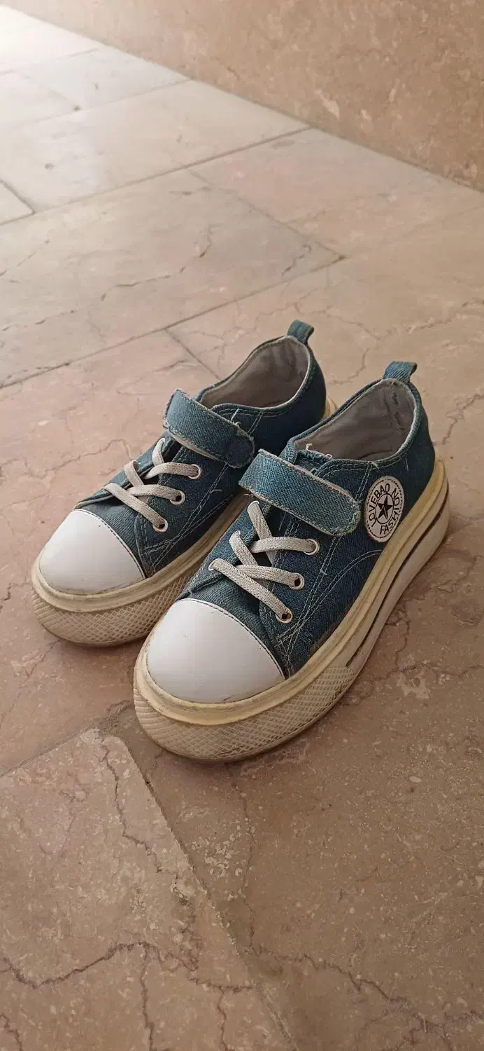 کفش سایز ۳۳و۳۴ درحدنو|کفش و لباس بچه|میاندوآب, |دیوار