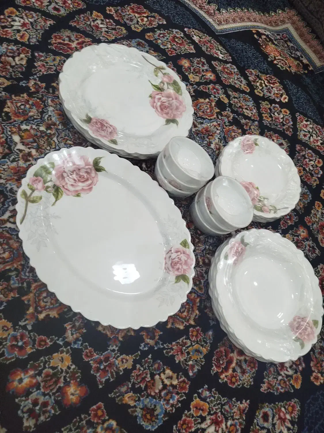 سرویس آرکوپال 25پارچه نو بسته بندی با کارتن|ظروف سرو و پذیرایی|گرگان, |دیوار
