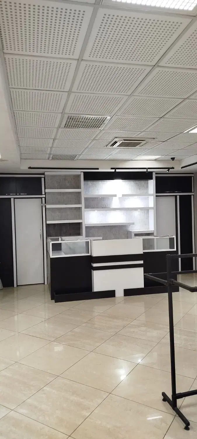 فروش تجهیزات کامل دکور و پیشخوان و پوشاک زنانه|فروشگاه و مغازه|کرمان, |دیوار