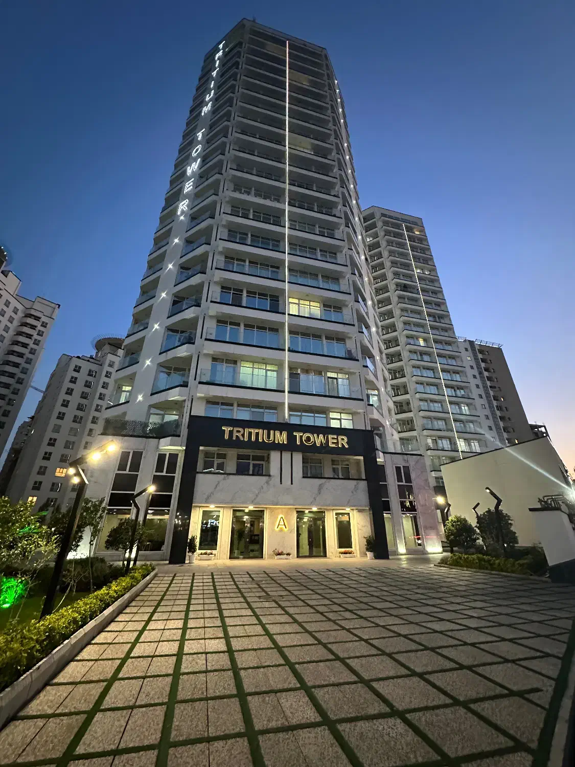 برج شیشه ایی تریتیوم/سندتک برگ/ویو دریاچه چیتگر|فروش آپارتمان|تهران, دریاچه شهدای خلیج فارس|دیوار