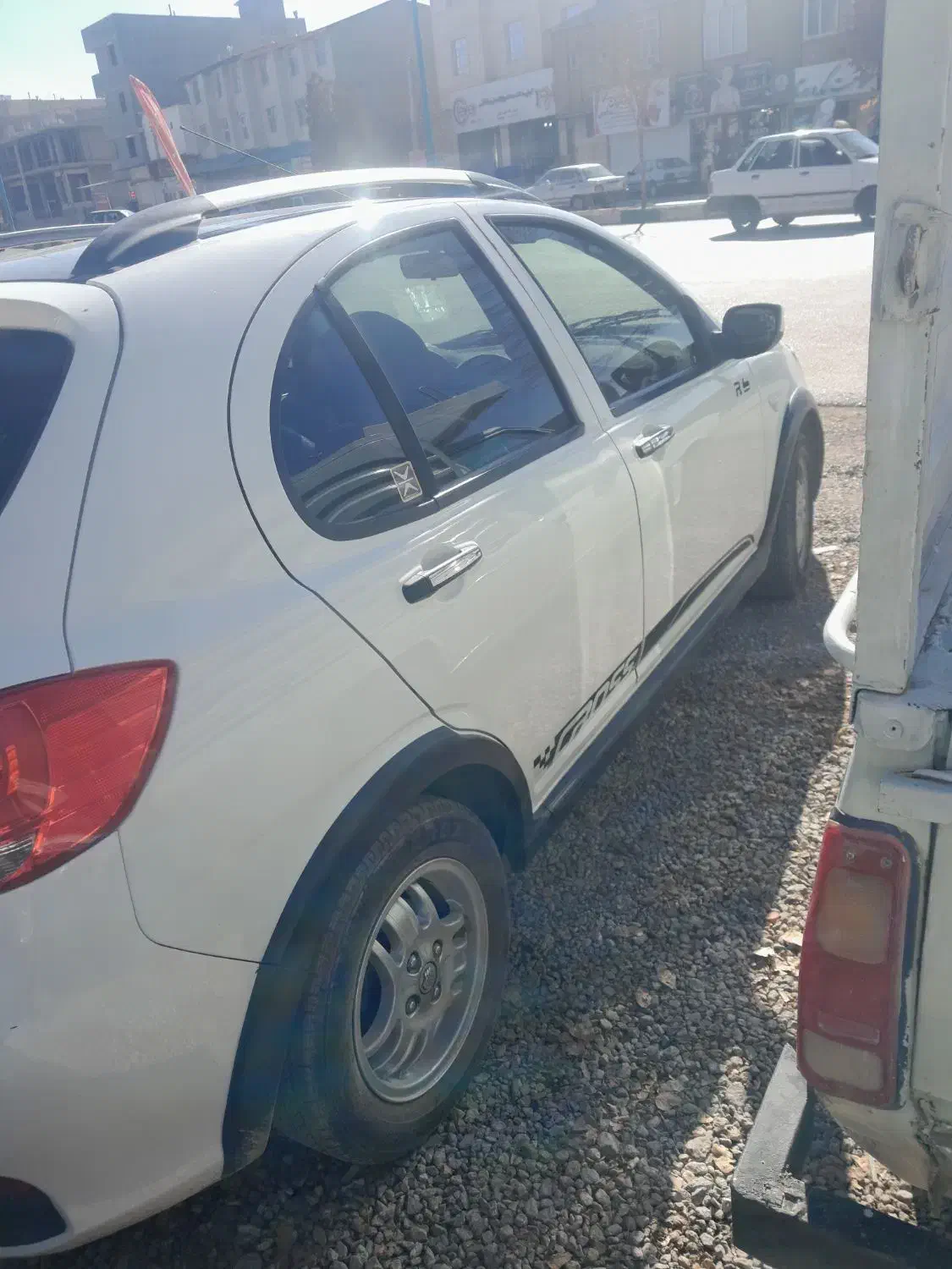 کوئیک آر سفیدمشکی|خودرو سواری و وانت|لاران, |دیوار