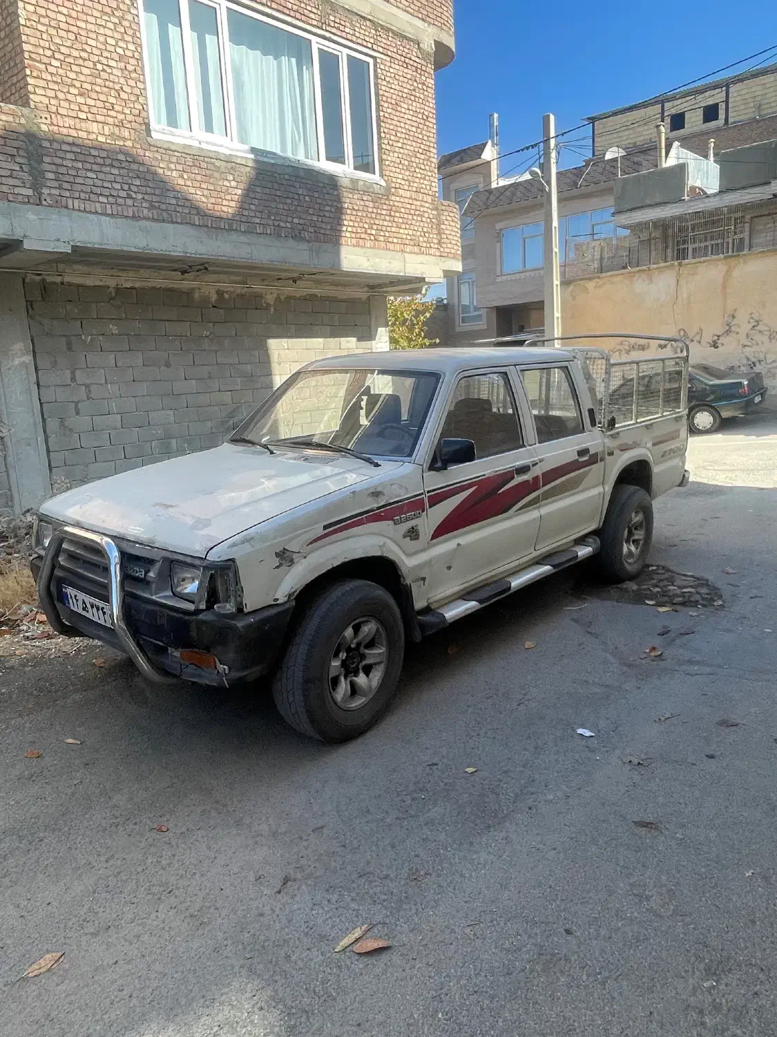 وانت مزدا ژاپنی کمک دار 2600|خودرو سواری و وانت|بانه, |دیوار