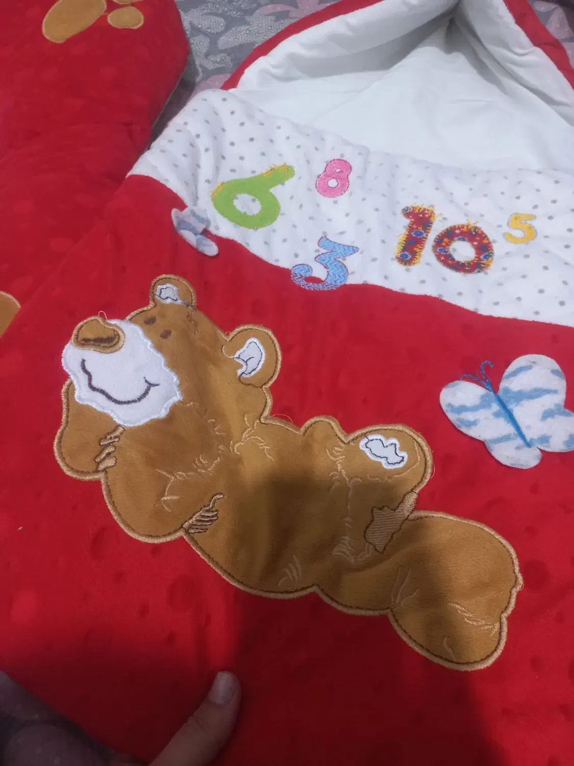 قنداق فرنگی و ست خواب کودک  درحد نو|اسباب و اثاث بچه|شیراز, شریف‌آباد|دیوار