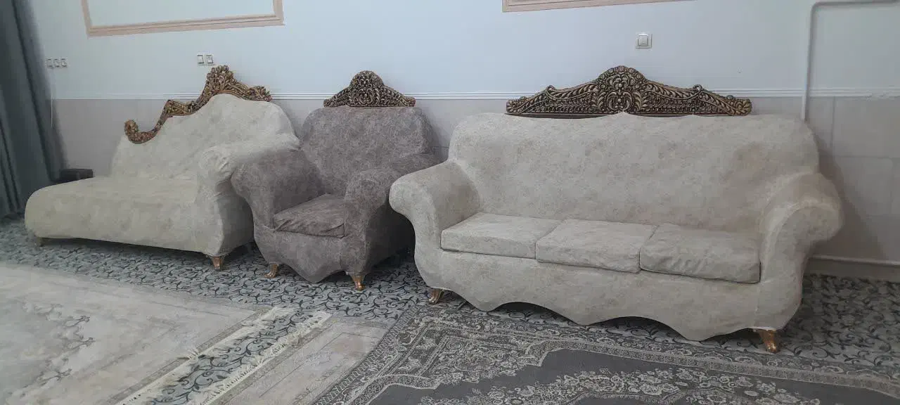 مبل در حد نو قیمت مناسب|مبلمان خانگی و میز عسلی|بهاباد, |دیوار