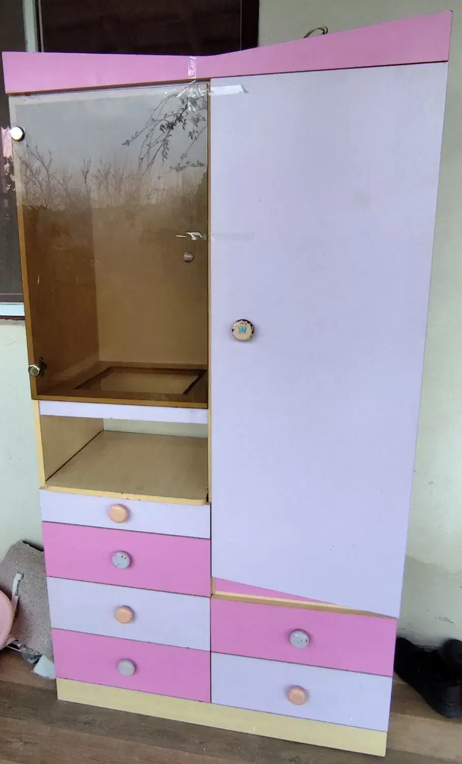 کمد|جاکفشی، کمد، دراور|رشت, گلسار|دیوار