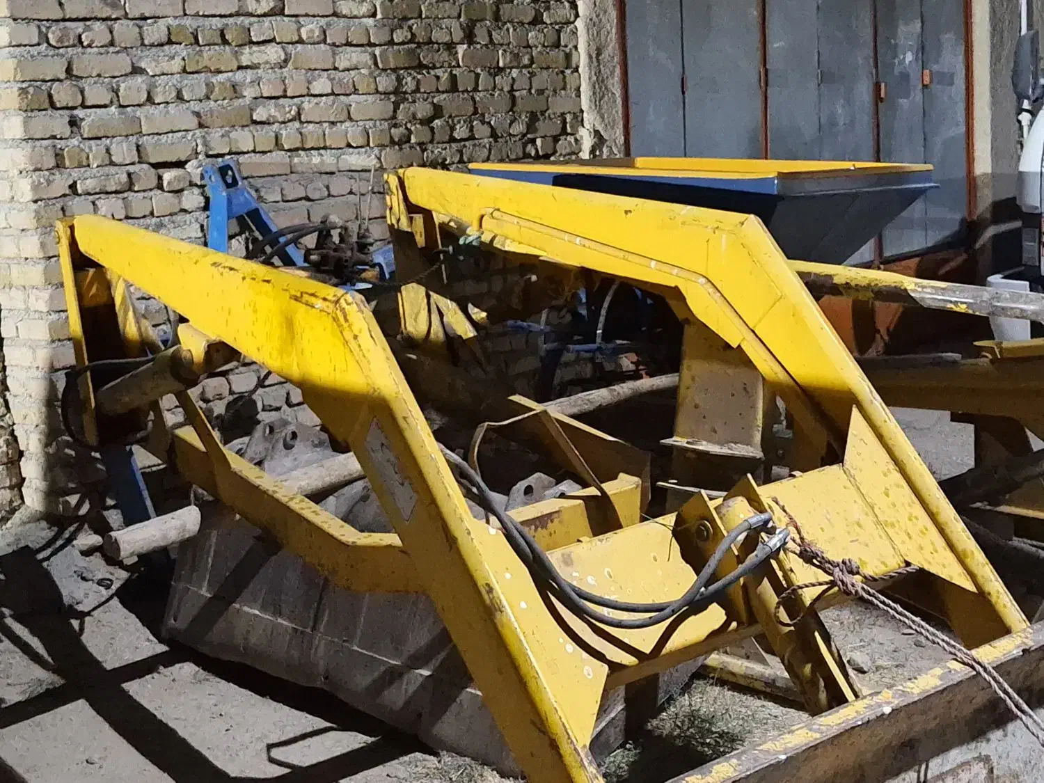 بیل وسمپاش 2000لیتری پلاستیکی|ماشینآلات صنعتی|شیرینسو, |دیوار