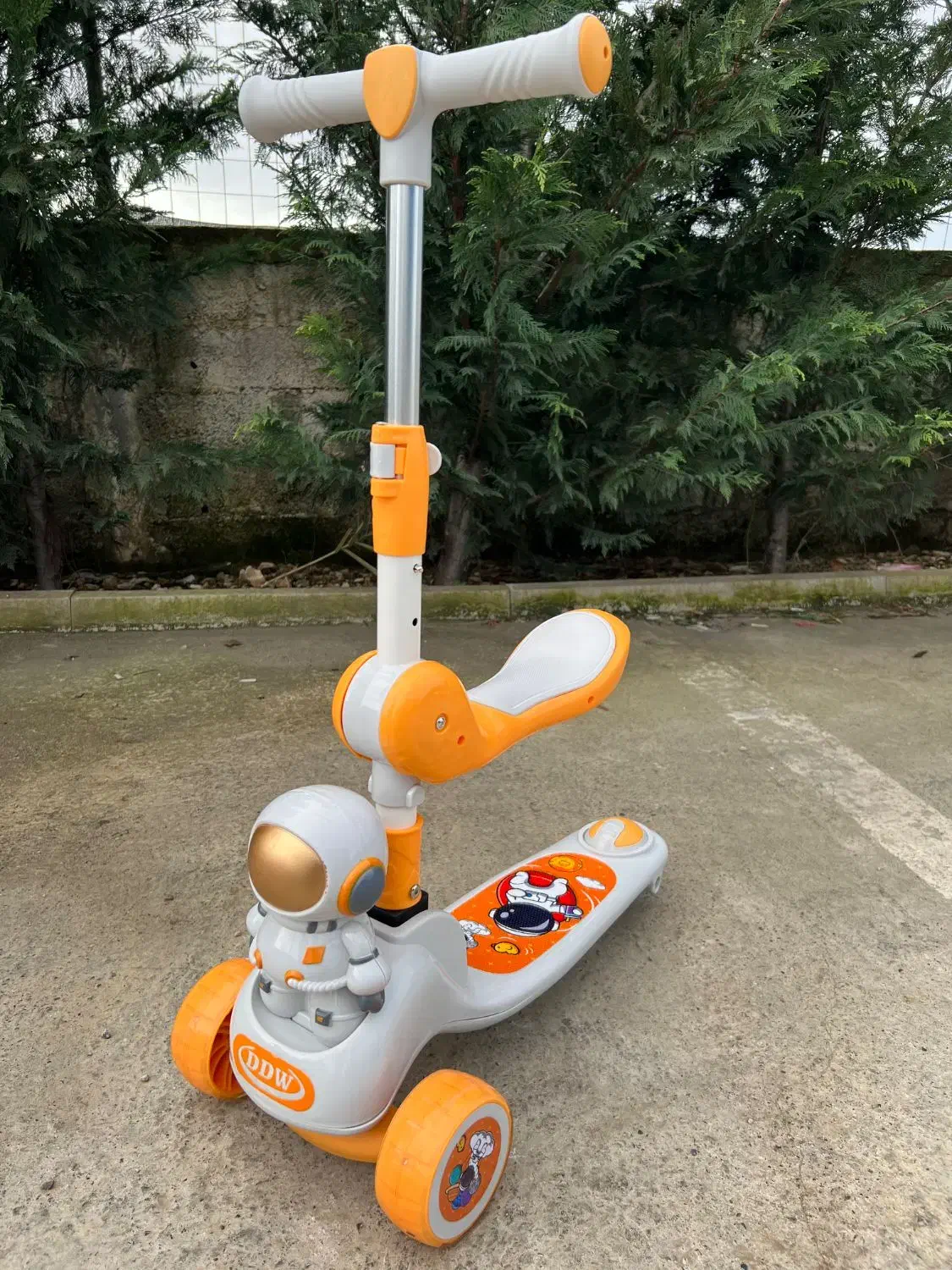 اسکوتر بچه گانه|دوچرخه، اسکیت، اسکوتر|بوشهر, |دیوار