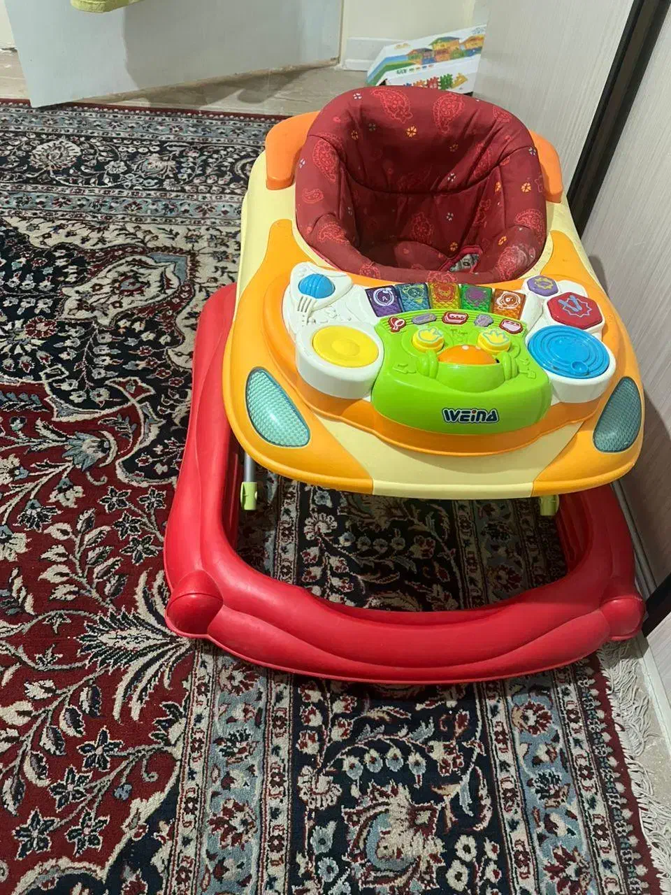 روروئک|کالسکه و لوازم جانبی|آبسرد, |دیوار