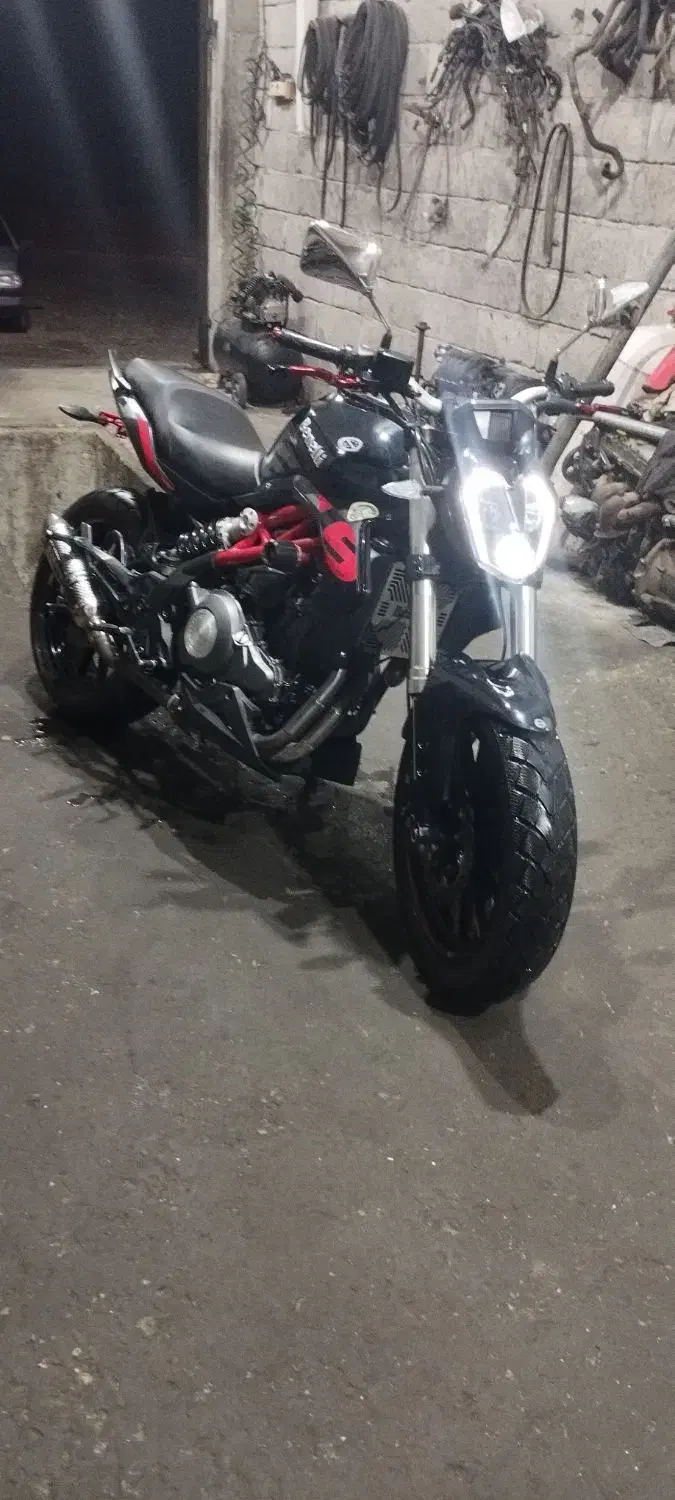 بنلی ۳۰۰ مدل ۹۹|موتورسیکلت|دالخانی, |دیوار