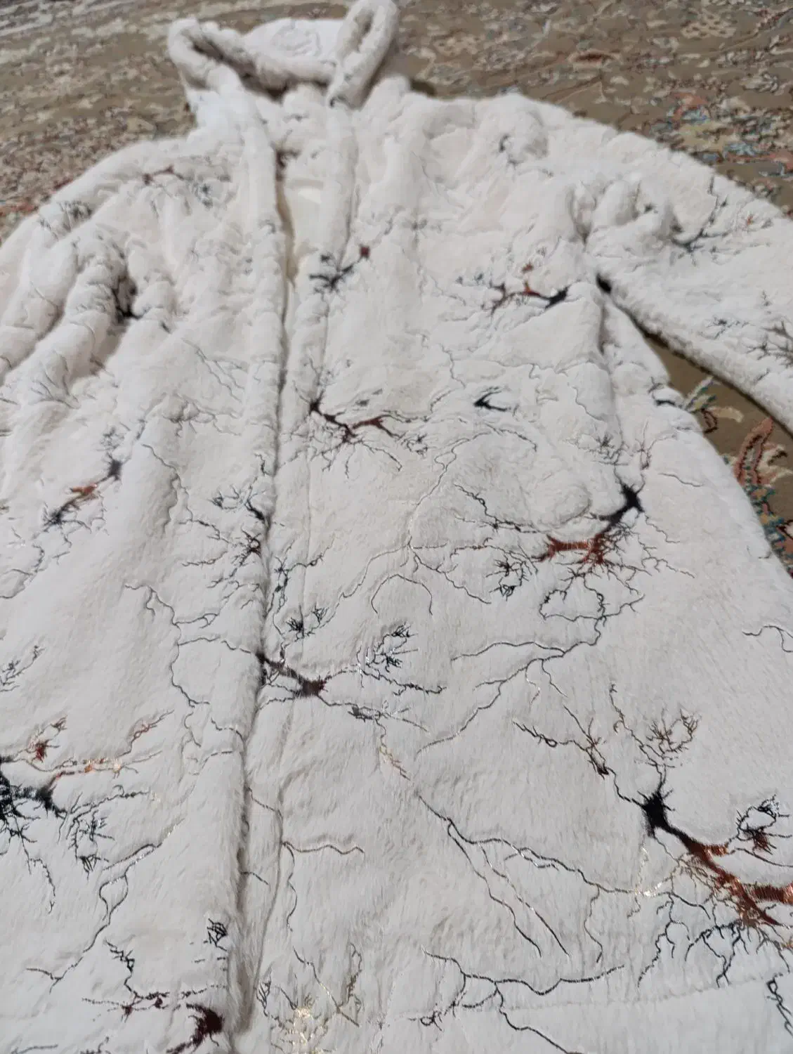 یک عددکت خزدارصفرحتی یکبارهم پوشیدە نشدە|لباس|مهاباد (آذربایجان غربی), |دیوار