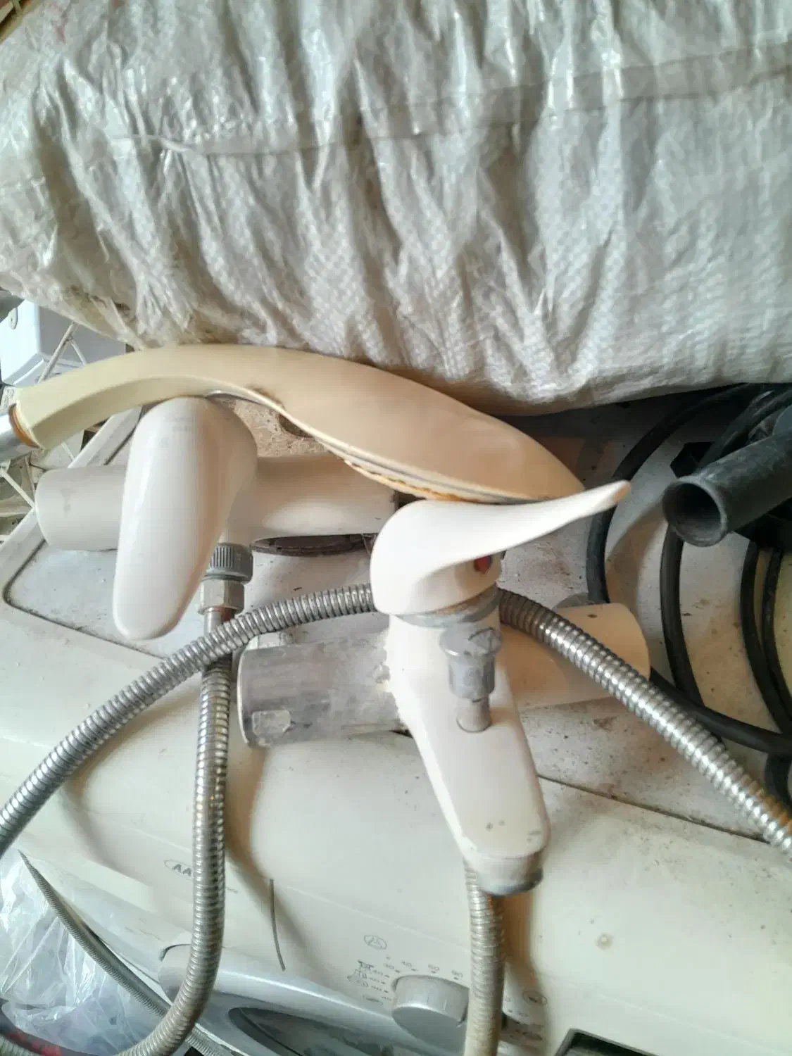 فروش شیر آلات استوک درحد|لوازم سرویس بهداشتی|چالوس, |دیوار