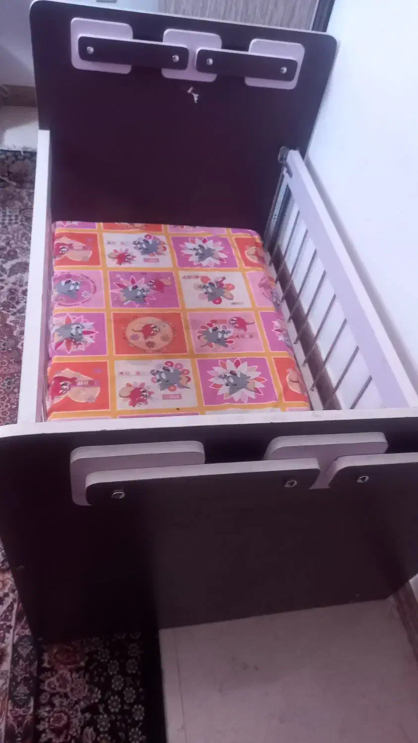 تخت کودک|اسباب و اثاث بچه|فولادشهر, C1|دیوار